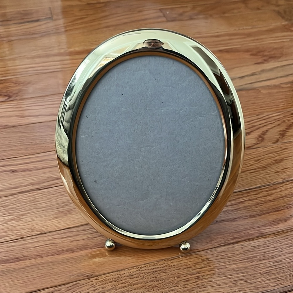 Vintage Gold Tone Oval Picture Frame